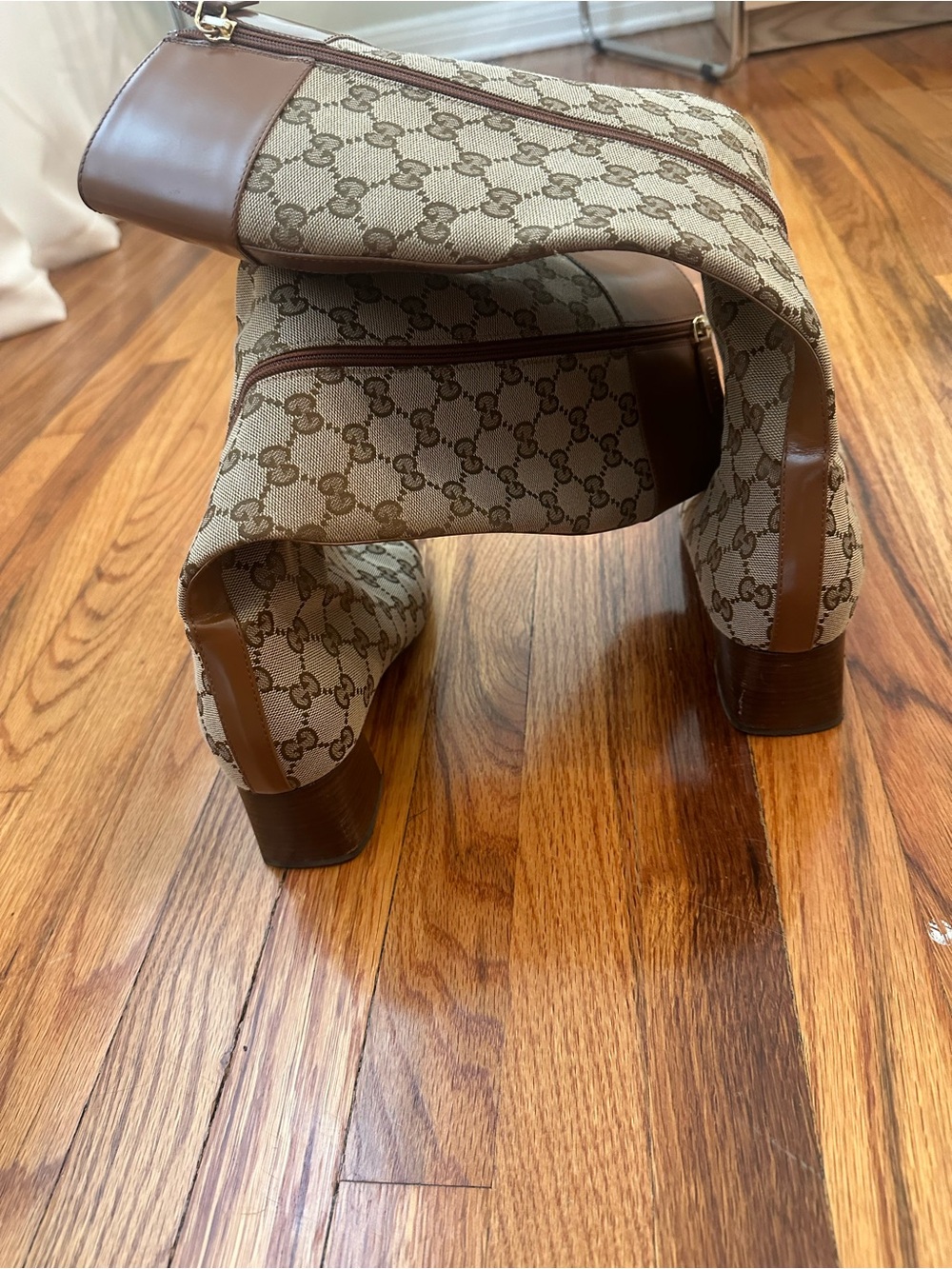 Gucci Brown leather riding boots - Picture 3 of 4